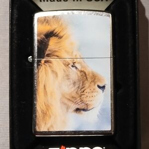 Zippo Lion Design Lighter - Silver and Brown